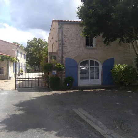 別荘 Le De L'aubray, Avec Piscine *