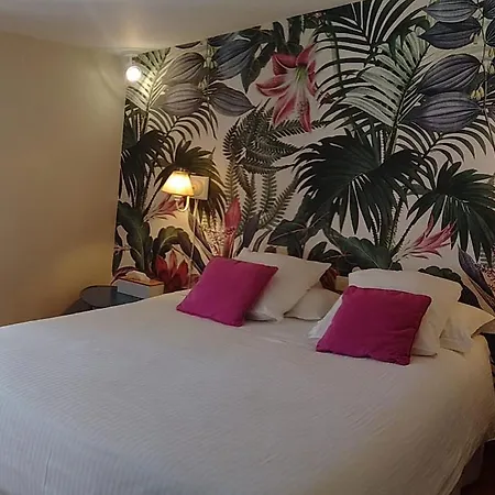 Le De L'aubray, Avec Piscine 別荘