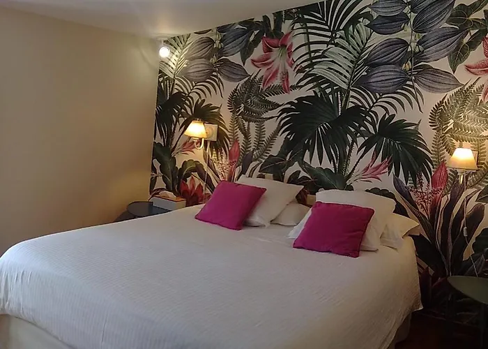 Le De L'aubray, Avec Piscine Hébergement de vacances